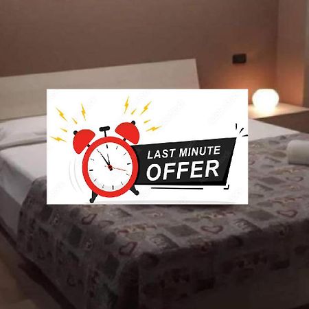 Ded 2 Only Sleep Bagno Privato Apartment Parma Ngoại thất bức ảnh
