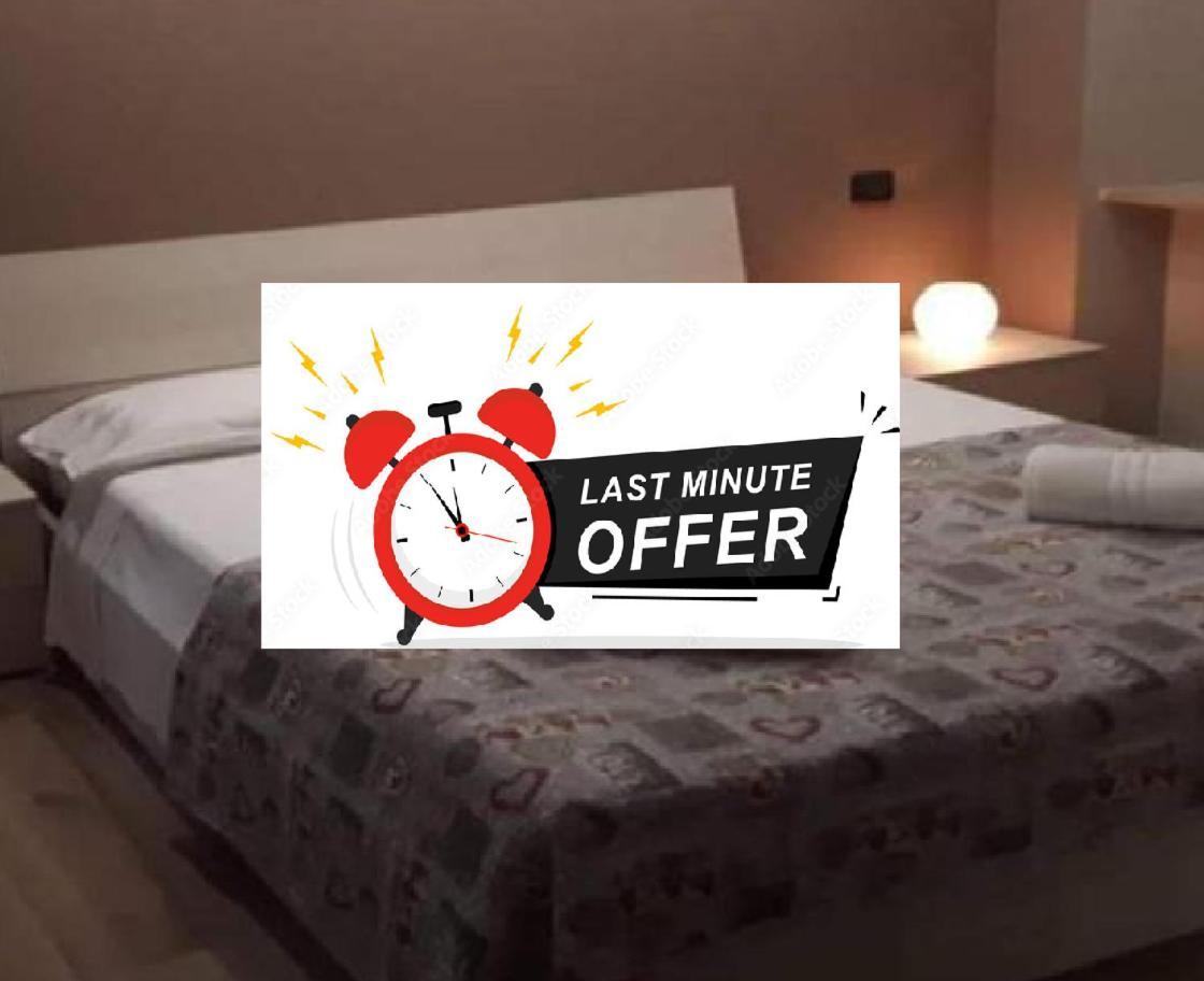 Ded 2 Only Sleep Bagno Privato Apartment Parma Ngoại thất bức ảnh